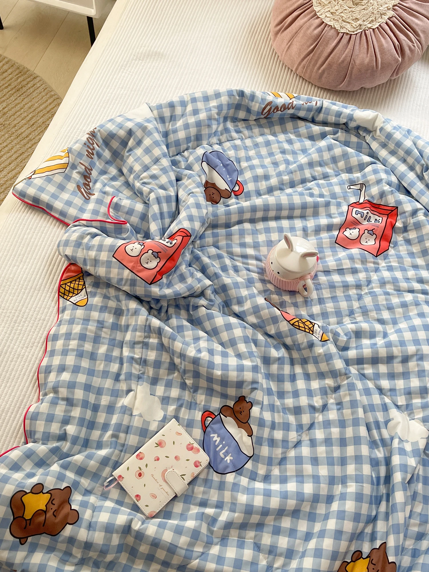 للبيع لينة الحليب الحرير غطاء الهواء آلة قابل للغسل الكرتون الصيف رقيقة حاف واحد مزدوج لطيف لحاف صيفي الصيف بطانية