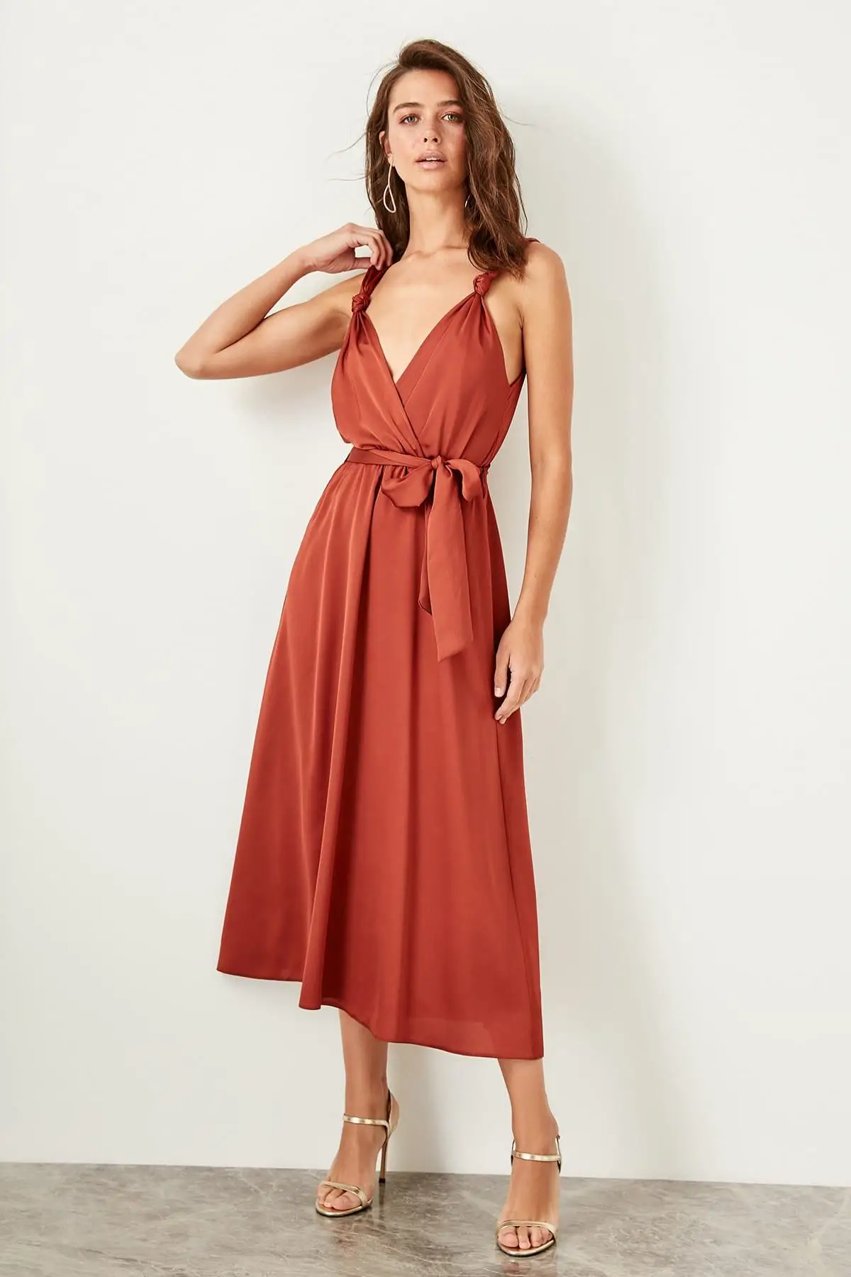 Trendyol платье с поясом из корицы TPRSS19BB0283 | Женская одежда