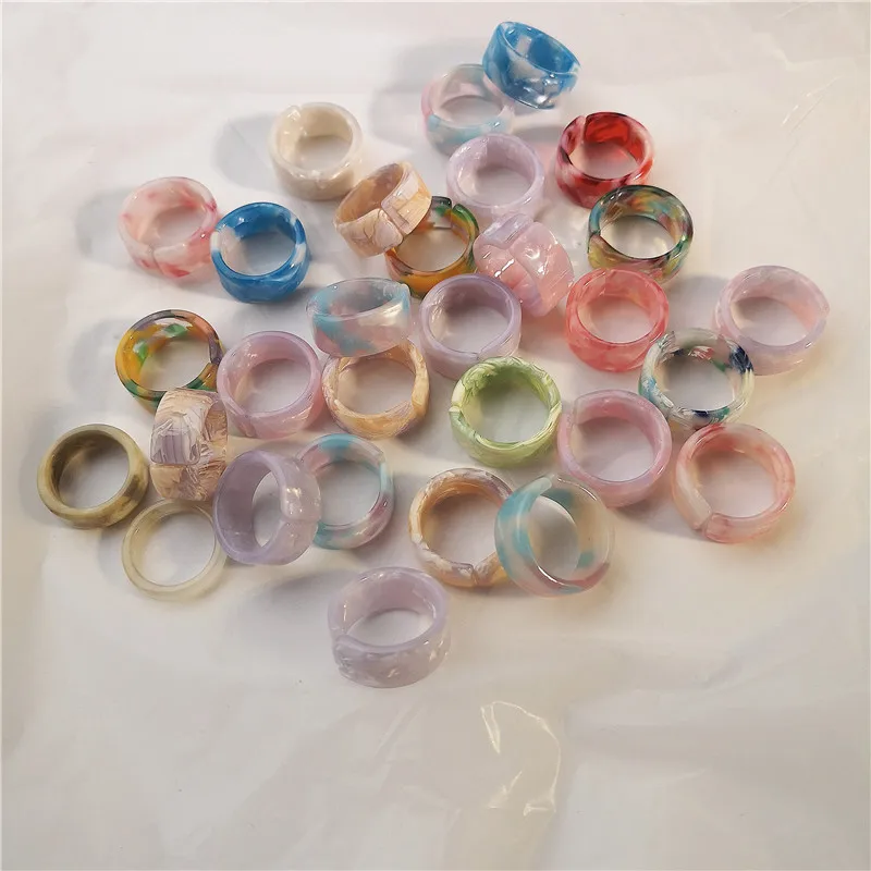 

Korea Fashion Vintage Simple Aesthetic Acetate Colorful Acrylic Thick Round Rings Set For Women Girls Jewelry Accessories Gifts