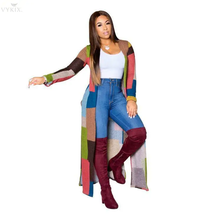 Женский спортивный костюм с вырезом лодочкой и длинным рукавом укороченный