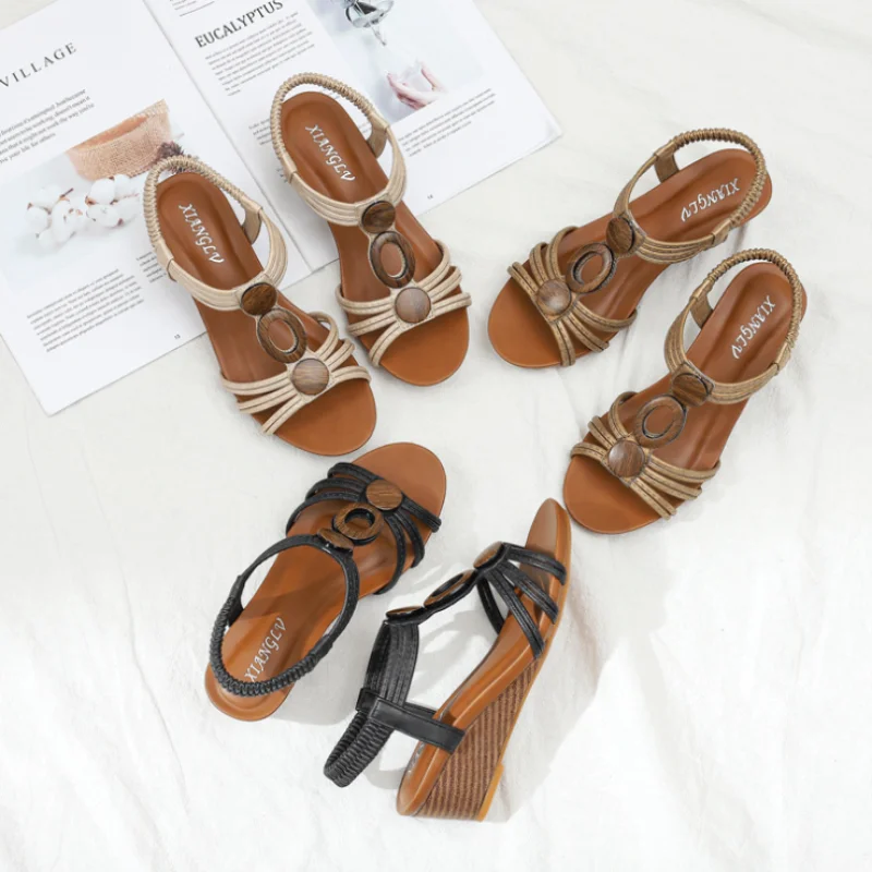 

2021 Summer New Style Casual Fashion Comfortable All-match Soft-soled Slope with Thick-soled Retro Women's Sandals ZZ074