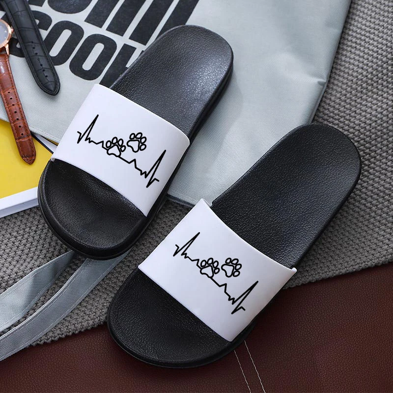 

Dog Paw Love Herat Print Vouge Harajuku Tee Shoes for Women 2021 Outdoor Beach slides Open Toe Flip Flops