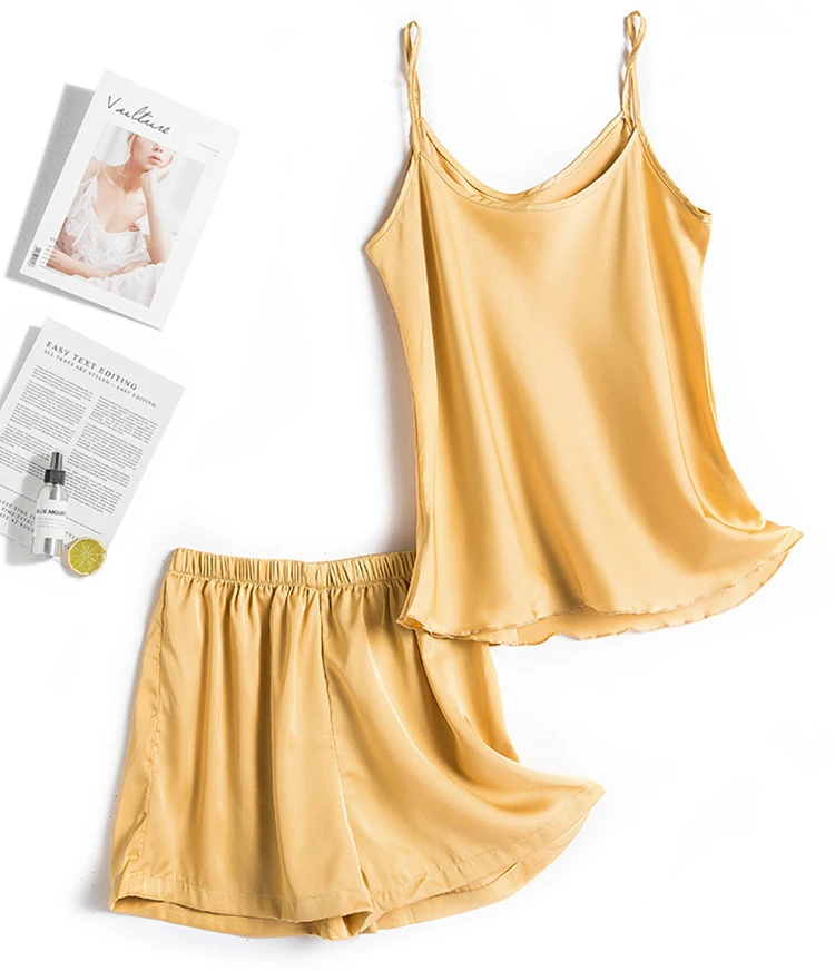 Пижама женская из 2 предметов шелковая однотонная с майкой и шортами | Женская