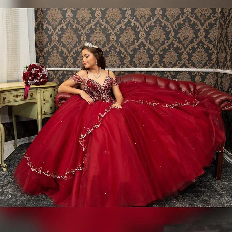 

Burgundy Beaded Crystals Quinceanera dress Party Dresses Spaghetti Straps Ball Gown Formal Evening Party Sweet 16 Dress