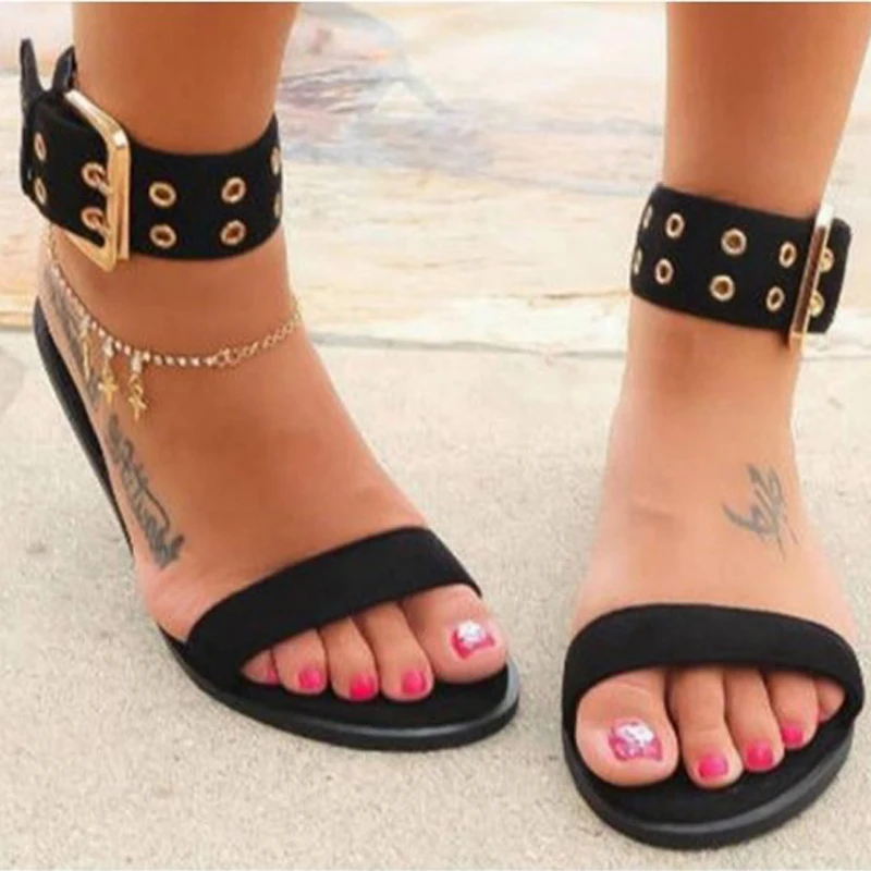 2020 New Beach Sandals Women Sandals Transparent Flats Shoes Large Size Female Clear Jelly Shoes Ladies Roman Sandalias Mujer 2