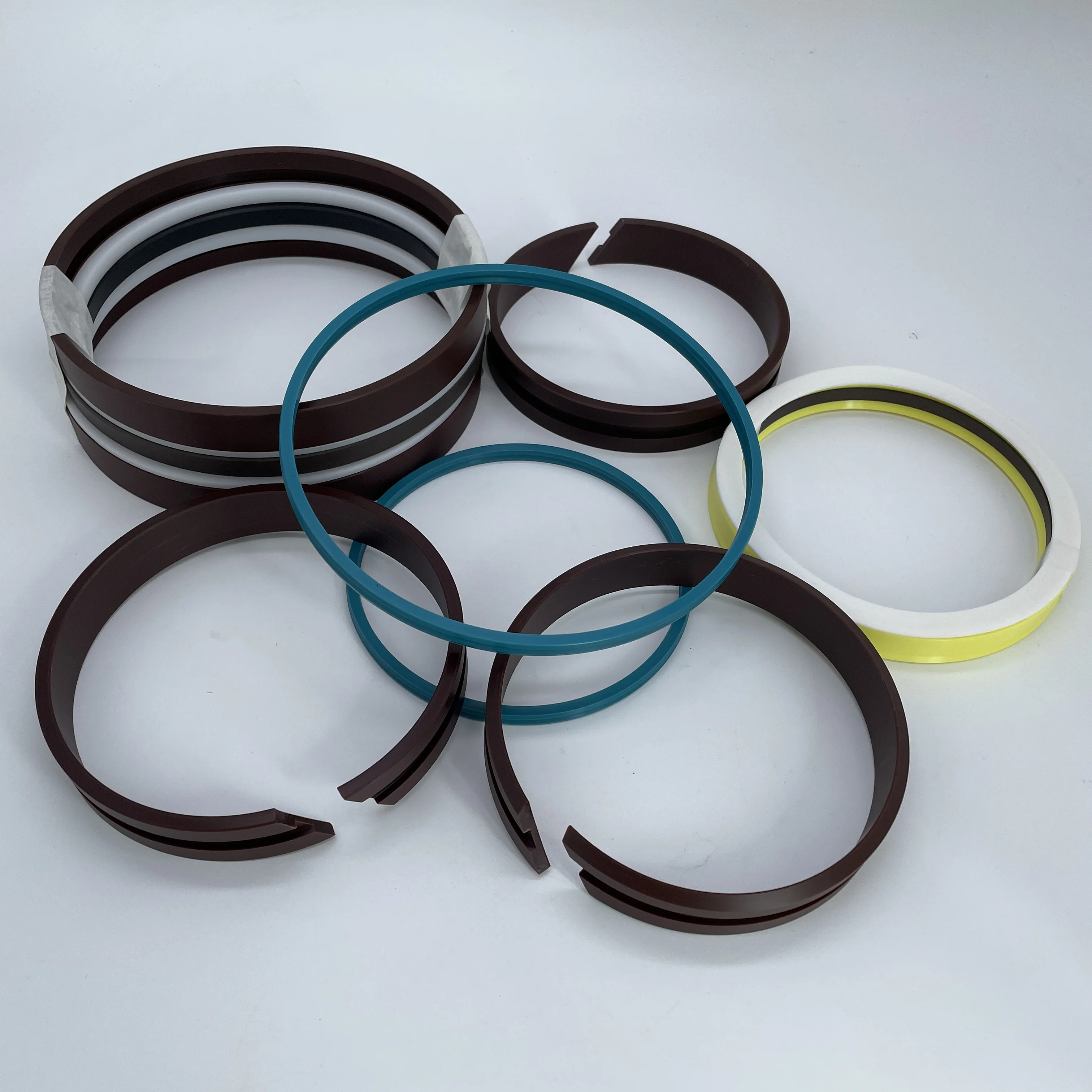 

Запчасти для бетононасоса 445768 PM42-4-Seal Kit 180/125