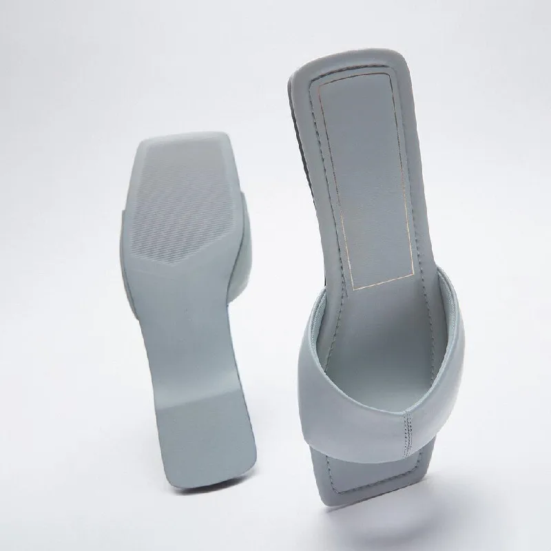 

Summer New Fashion Square Head Soft Leather Comfortable Flat Sandals Slippers Wild Vacation Simple Temperament Women's Shoes