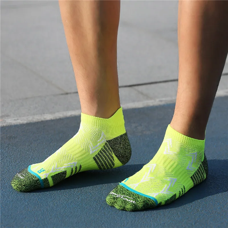 

3Pair 2021 New New Men Cotton Professional Sports Running Socks Fashion Sweat-absorbent Deodorant Breathable Trendy Sock 5 Style