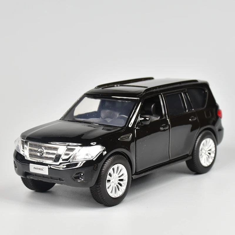 Модель автомобиля Patrol SUV из сплава игрушка литой под давлением Y62 полицейский