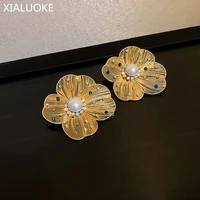 xialuoke vintage hyperbole golden flower feather crystal pearl stud earrings for women personality big earring party jewelry new