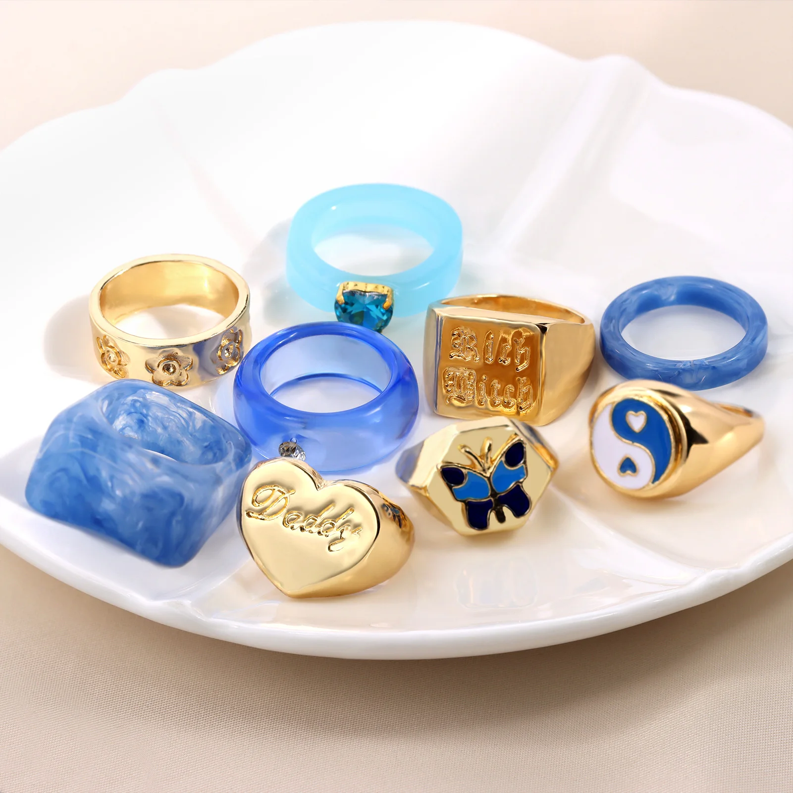 

Fashion New Chunky Round Square Golden Metal Rings For Women Blue Heart Crystal Transparent Resin Butterfly Ring Couple Jewelry