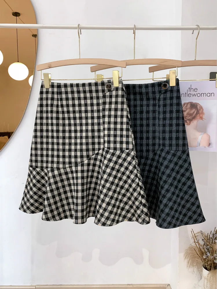 

Black White Plaid Ruffel Hem Goth Skirt Female Ladies Plus Size New High Fashion Skort Midi Skirt Gothic Medium Long Women