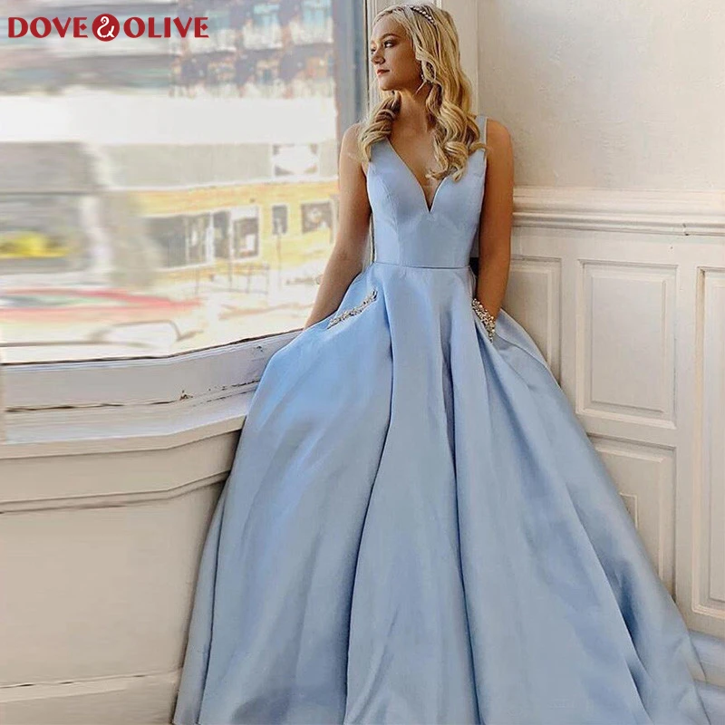 

Elegant Sky Blue A-Line Evening Dresses 2020 Women Long vestidos With Beading Crystal Pockets Formal Party Gowns robe de soiree