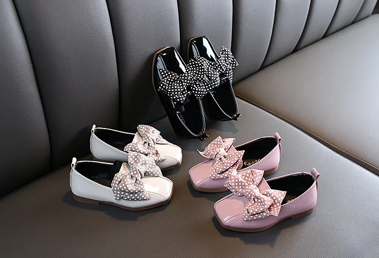 Обувь для девочек с узором в горошек и бантом милые черные осенние Prinses из