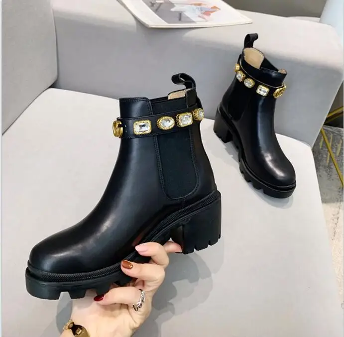 

Women Chelsea Boots Crystal Beading Strap Chain Embellished Leather Boots Winter Chunky heel Motorcycle Boots Ankle Boots Woman