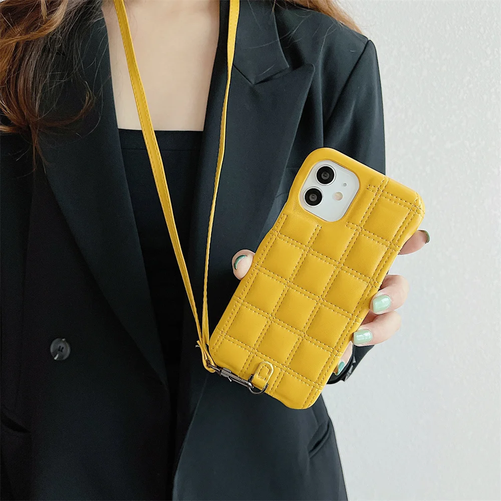 

Luxury down jacket chain mobile phone case for iPhone 12 13 11 Promax 11 12 13 pro iPhone 11 12 13 Anti-falling iPhone 13 case