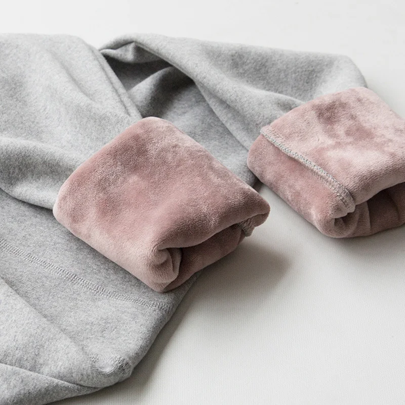 Женские бархатные зимние брюки сохраняющие тепло однотонные завышенная талия