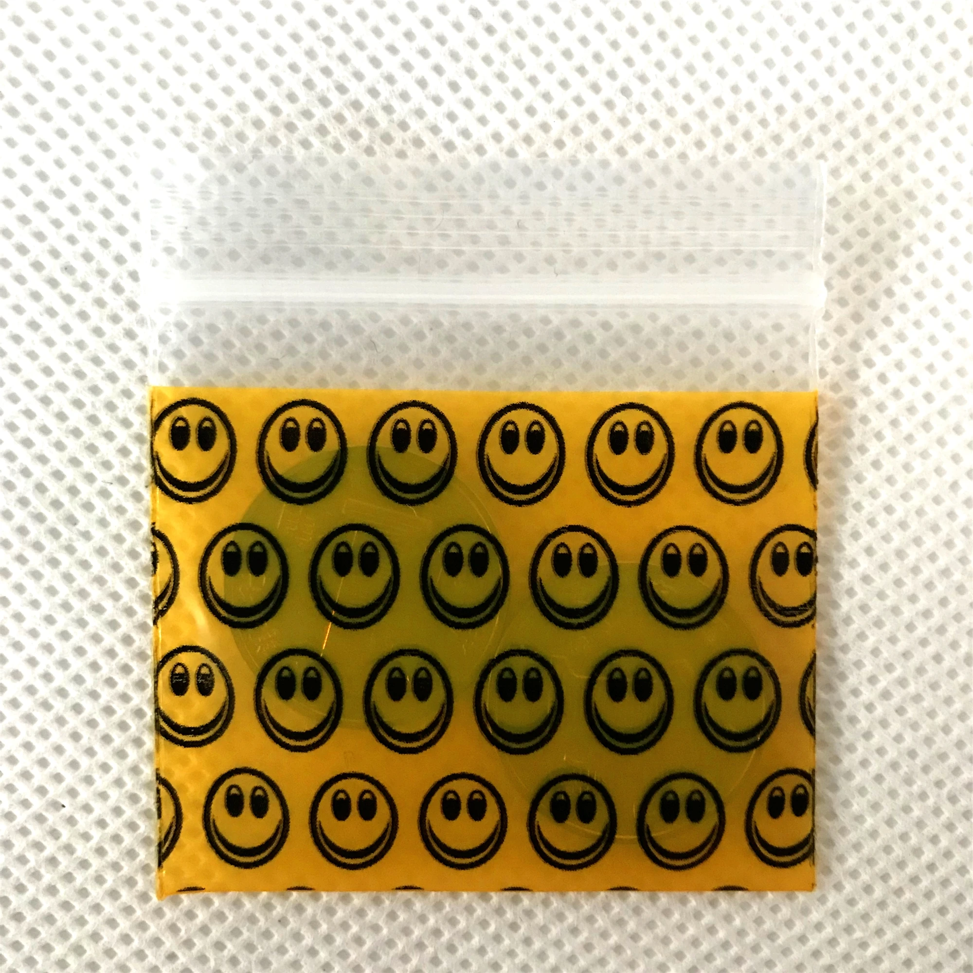 Сумка для хранения табака портативная Герметичная сумка с рисунком улыбки