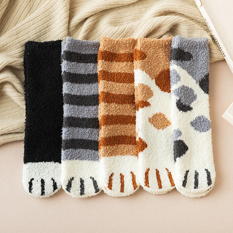 

Cute Cotton Thickening Cat paws Socks Women Striped Fluffy Short Black Sock Ladies Coral Velvet Fashion Warm Casual Harajuku Sox