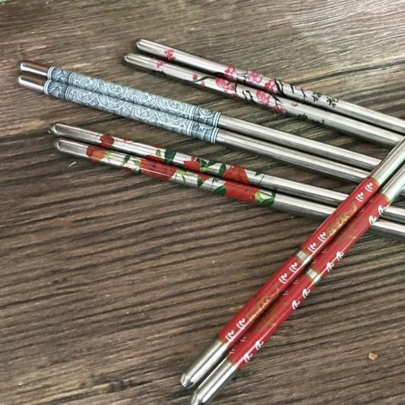 New 1 Pair Stainless Steel Chopsticks Length White Flower Patters Food Sticks Portable Reusable 23 cm Tableware | Дом и сад