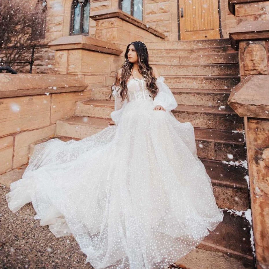 

Demure Prom Dress Off-The-Shoulder Sweetheart High Waist Illusion Wave Point Bubble Sleeve Floor Length Sweep Train Wedding Gown