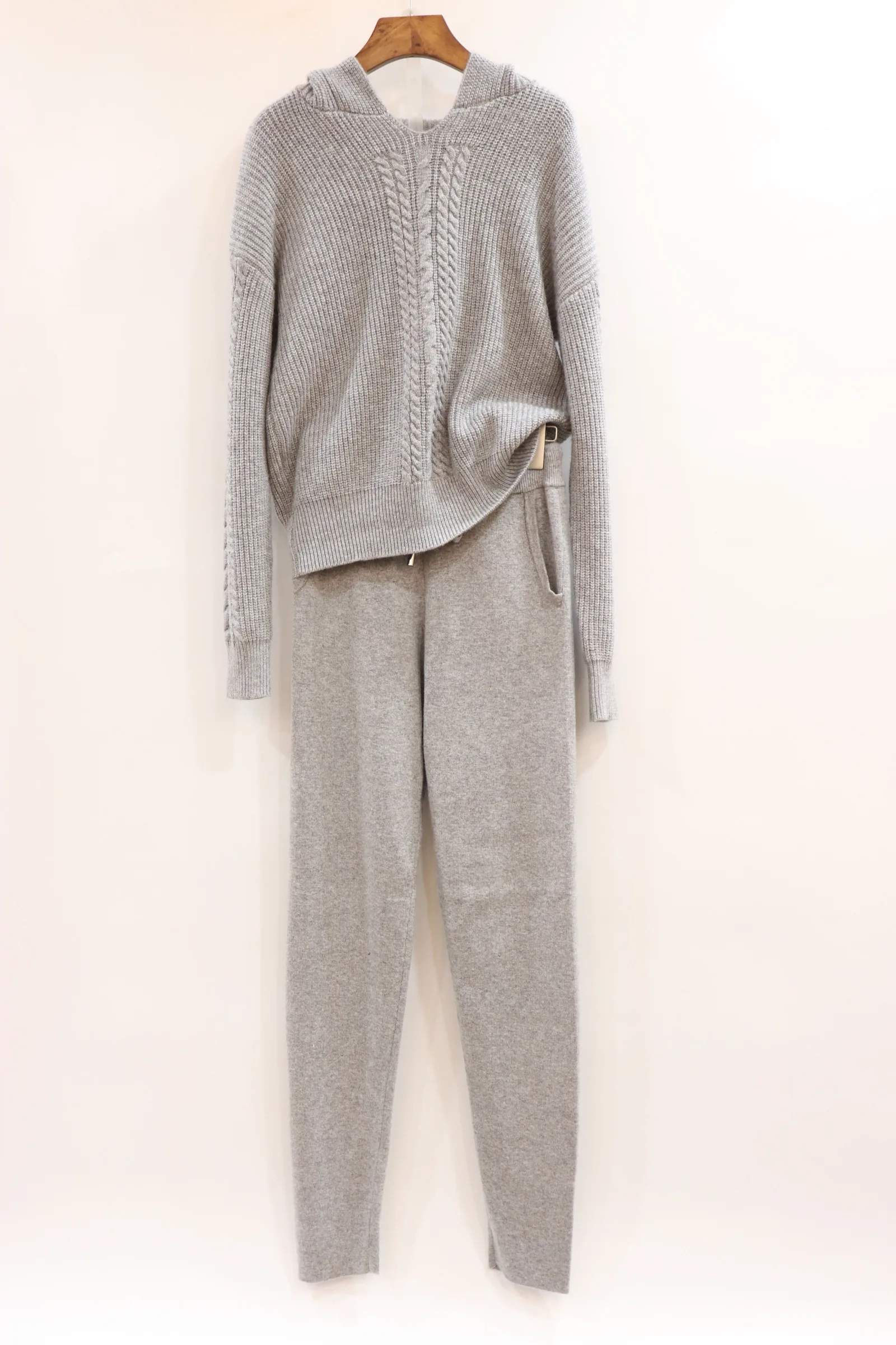 30% Wool + 45% Cashmere warm Knit Suits hooded cashmere woolen Sweater + Mink Cashmere Trousers Brilliant Two-pieces sets F410