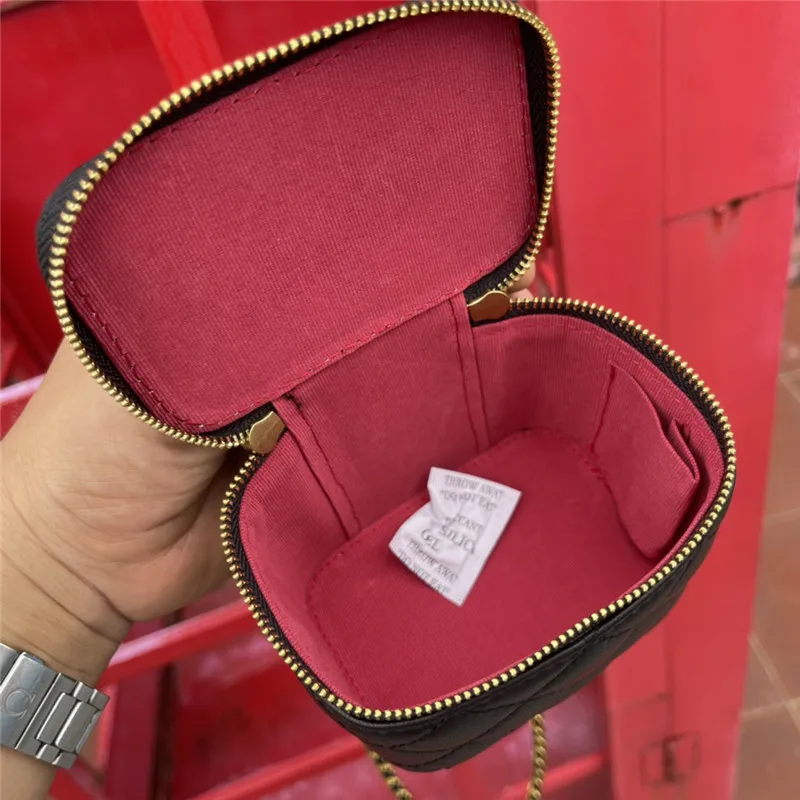 

trending bags 2021 Metal ball make-up bag mini box bag xiaoxiangfeng one shoulder chain rhombic bag Top quality luxury brandbag