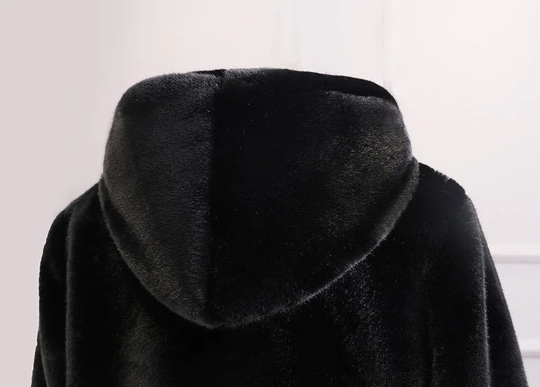

Coats & Jackets