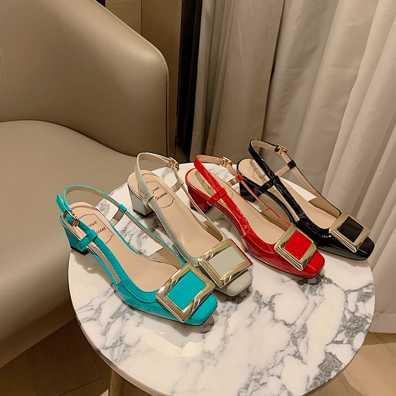 

Women's Shoes