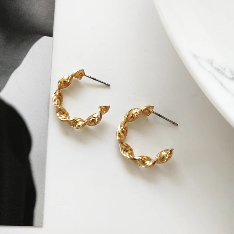 SRCOI корейский трендовый необычный твист Эффектные серьги преувеличенные