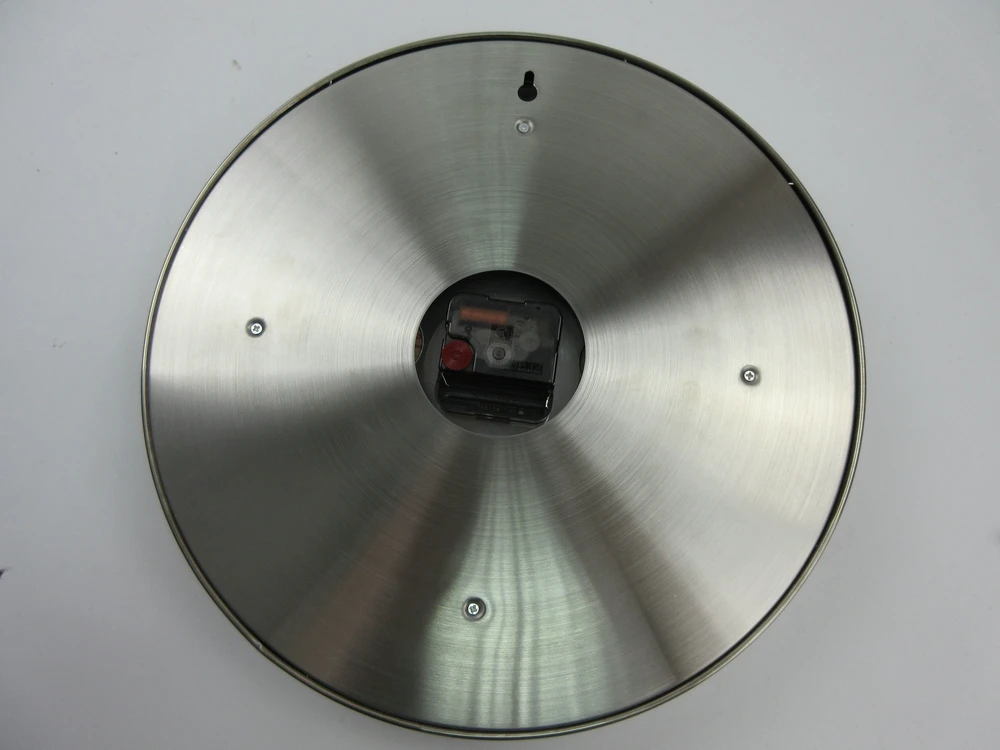 Женские серебристые металлические настенные часы с черным циферблатом наручные