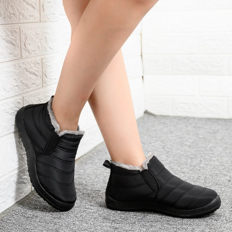

2021 Winter New Women's Nude Boots Solid Color Round Toe Flat Boots Comfortable and Warm Outdoor Anti-skiing Boots Casual Boots