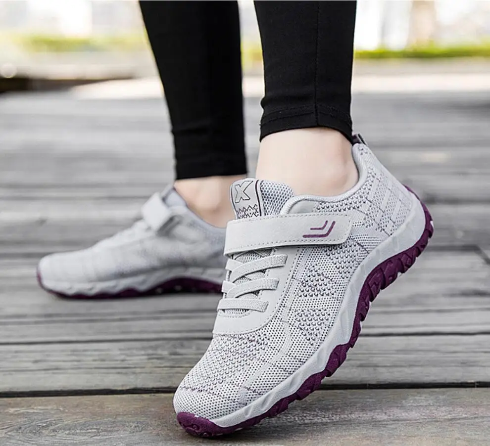 Осенняя модная женская обувь Повседневные кроссовки высокого качества Женская