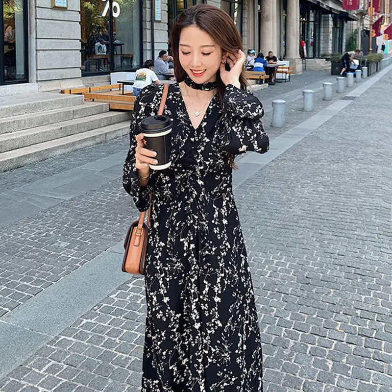 

Women's Spring Autumn Chiffon Dress Women's Printed Flare Sleeve Sleeve V-neck Casual Sweet Dress SS3630