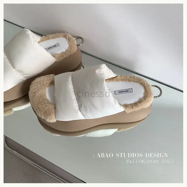 

Thick Bottom Warm Down Plush Slippers for Women Outdoor Wear 2021 Autumn Winter New Designer Korean Fashion Women Flip Flops