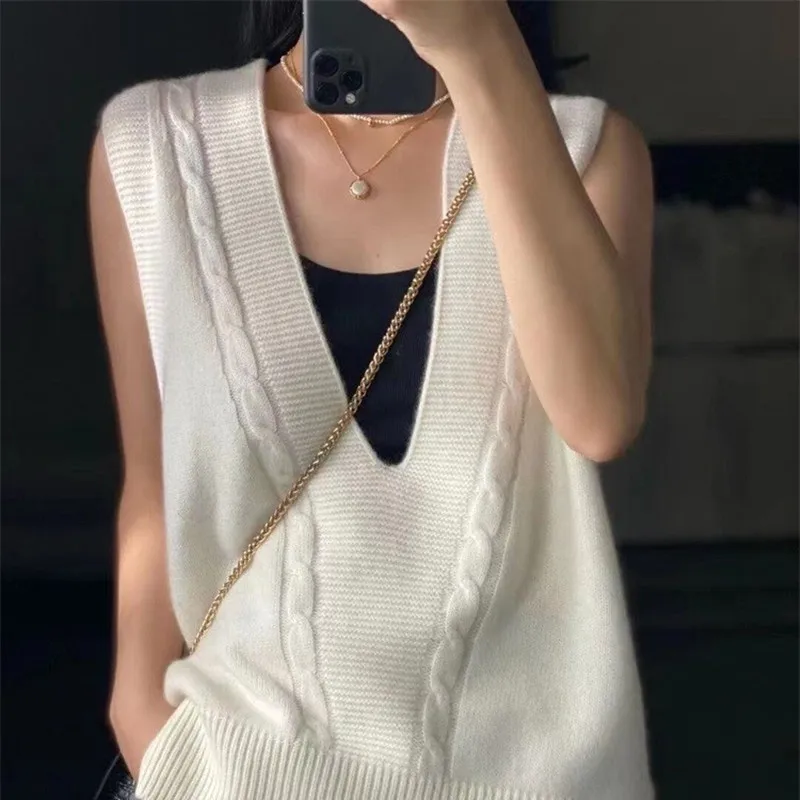 2021 New 100%Pure Wool Cashmere Vest Women V-Neck Thick Sleeveless Wild Sweater Autumn Large Size Waistcoat Knit Pullover |