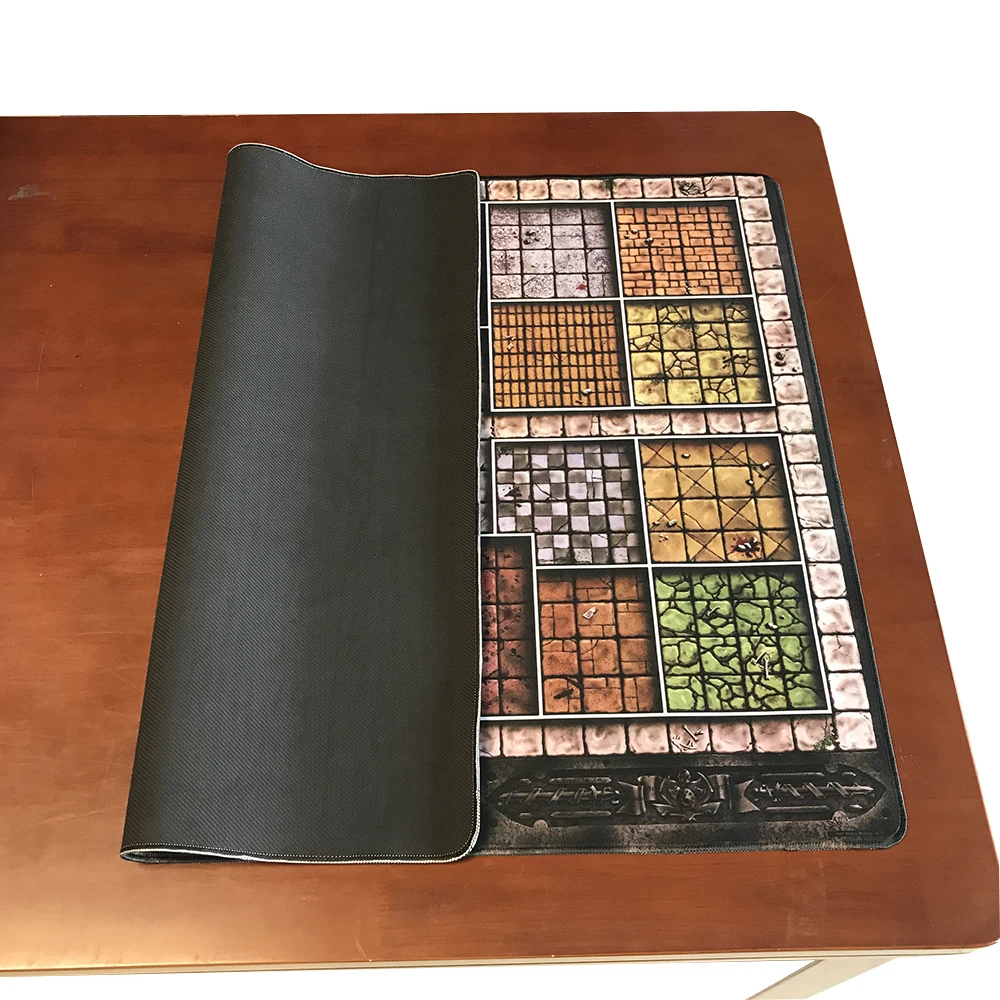 Большой игровой коврик под заказ Tablemat HeroQuest 815x650 с простроченными краями (большой
