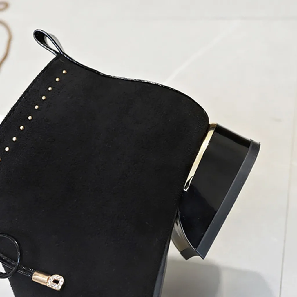 Женские зимние теплые ботильоны на молнии с острым носком ботинки заклепками из