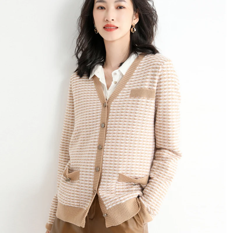 

Spring Autumn Pure Wool Women Sweater Casual Knit V-Neck Cashmere Cardigan Warm Soft Animal Wild Long Sleeve Design Jacket