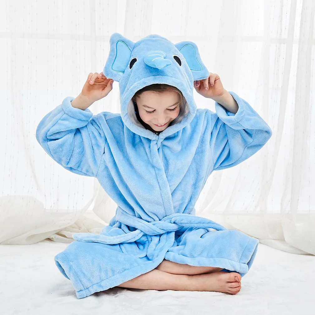 

Children Flannel Robe Cartoon Bring Hat Animal Bathrobe Cloak Baby Bath Towel Home velvet warm coat sleepwear