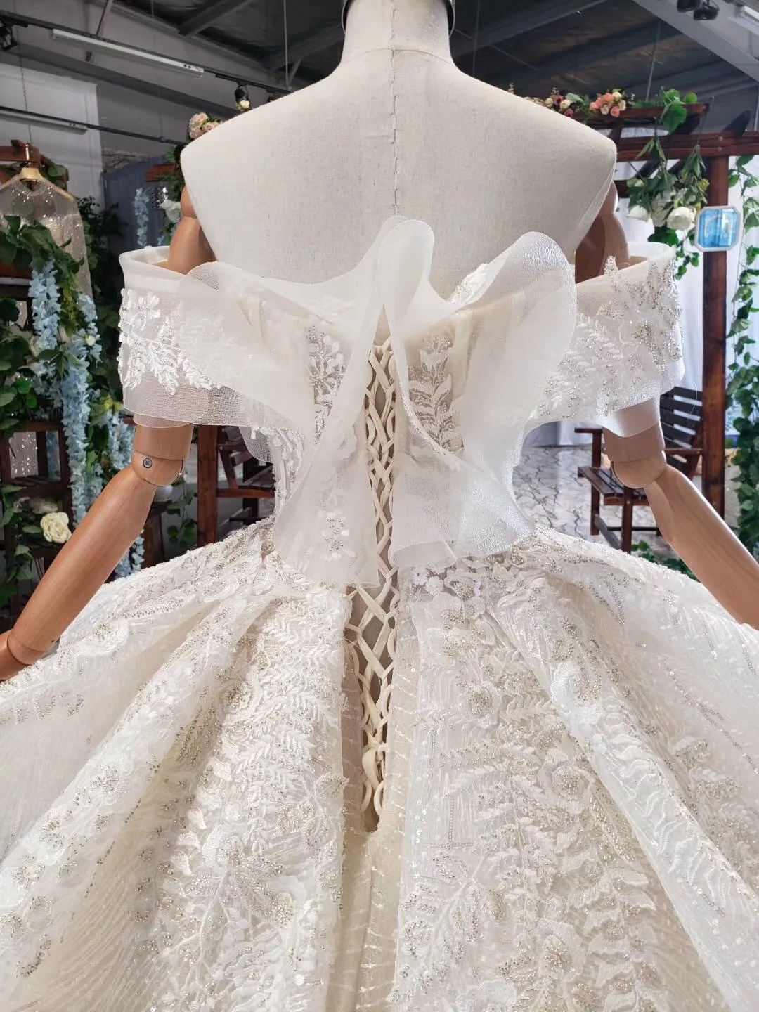 

2019 New Arrival Champagne Lace Wedding Dress Sweetheart Off The Shoulder Backless Ball Gown Vestido De Noiva Mariage Casamento
