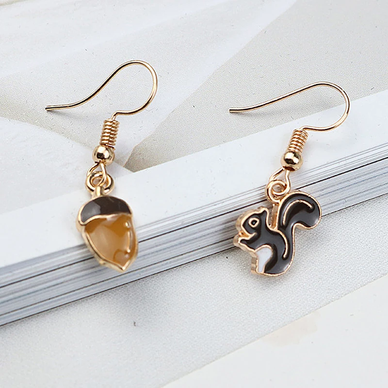 Милые серьги белка и орех из мультфильма для женщин креативная Асимметричная