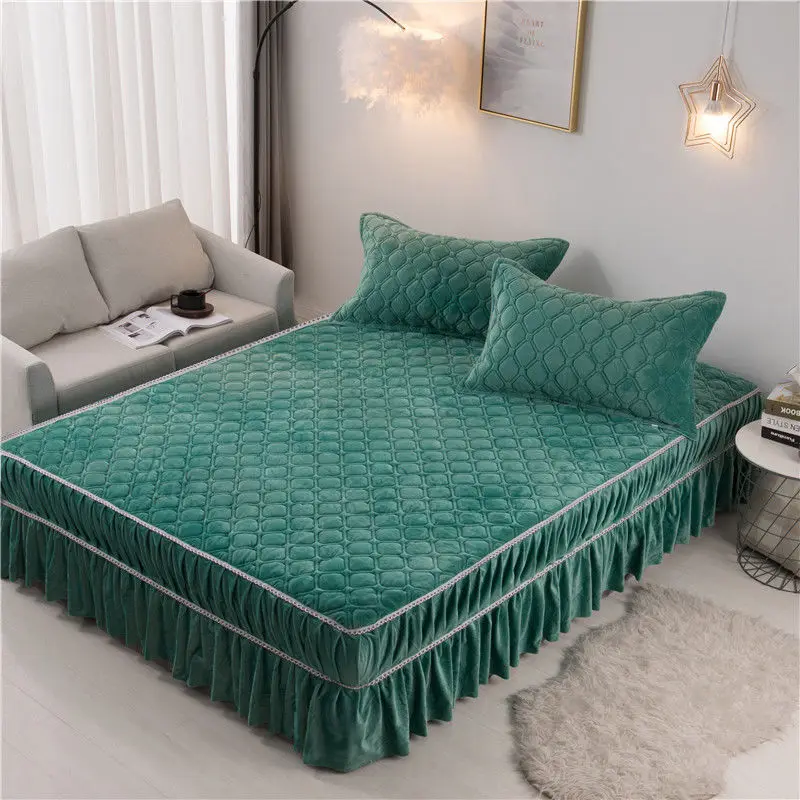 

Promotion Crystal Velvet Quilted Bed Skirt Queen Thick Warm Flannel Bedspread Solid Color Plush Fitted Bed Sheet Pillowcase