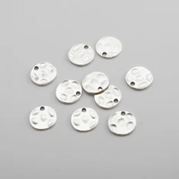 20pcs silver color hammered 14mm round charms pendant bracelet tags for diy necklace jewelry findings making