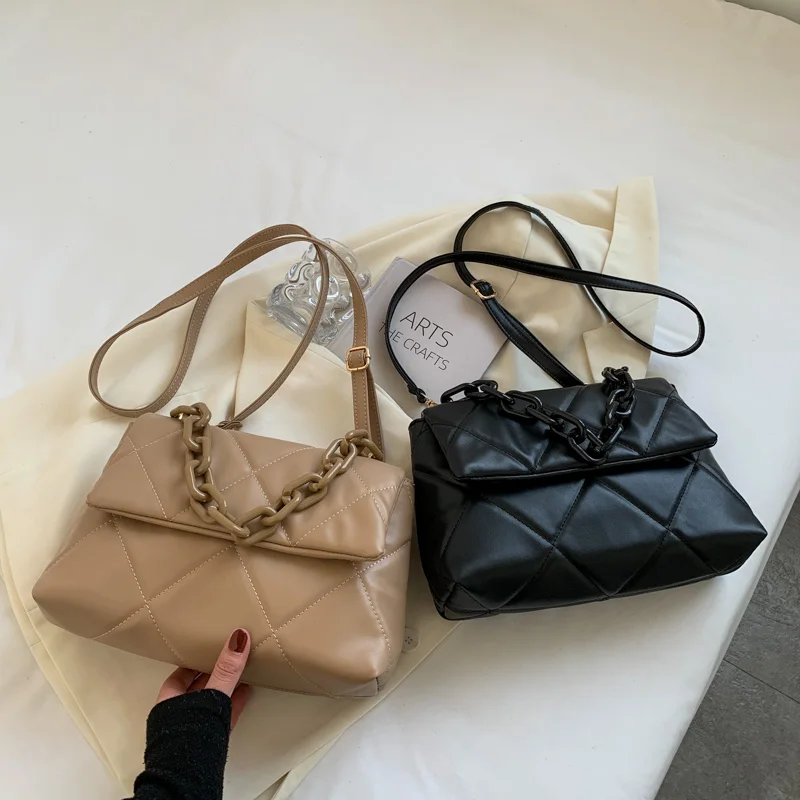 

Новая сумка для женщин, модная осенне-зимняя вместительная сумка с ромбовидным узором, сумка на плечо, простая сумка через плечо, сумка для п...