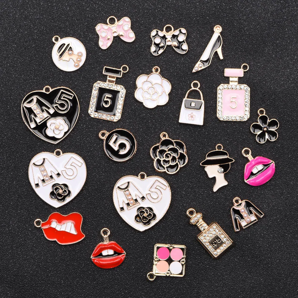 1 Pcs Metal Croc Shoes Charms Kiss Clog Shoes Charm Black Flower Lady Make Up Decoration Bow Perfume Bottle Bracelet Accessories