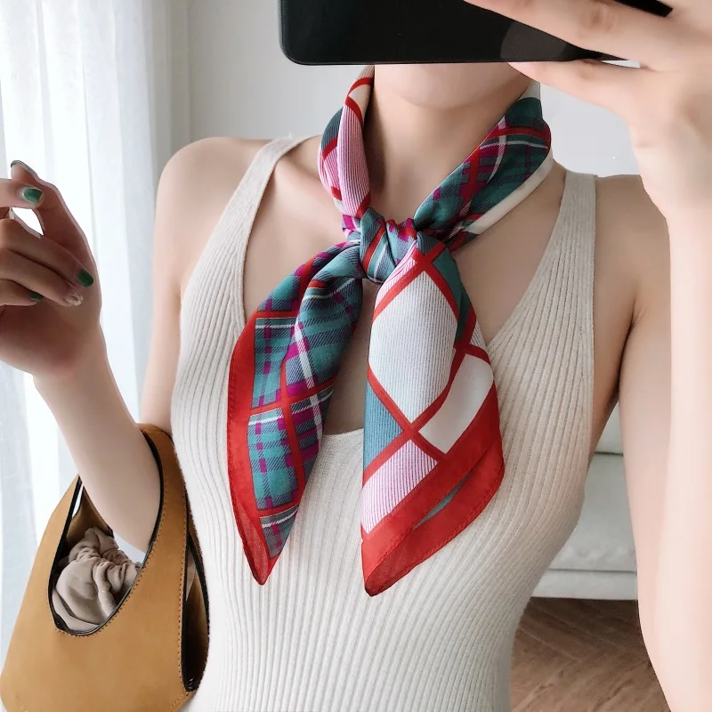 Дизайн, шарф для женщин, цепь, лошадь, принт, платок, животное, desigual, Маленькая шаль, роскошный бренд, атлас, квадратный шарф для женщин