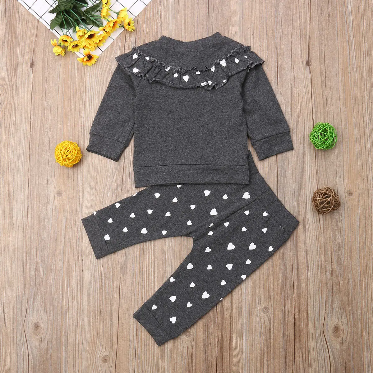 

Autumn Cute Toddler Kids Baby Girls Clothes 2PCS Long Sleeve Ruffles Heart Print Pullover Tops+Pants Outfit 0-4Y