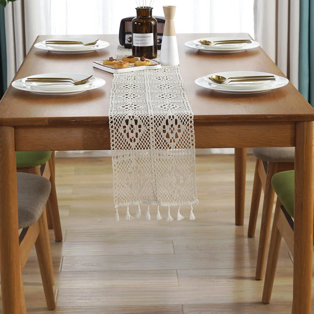 Бежевая вязаная крючком кружевная скатерть с кисточками хлопковая кофейная