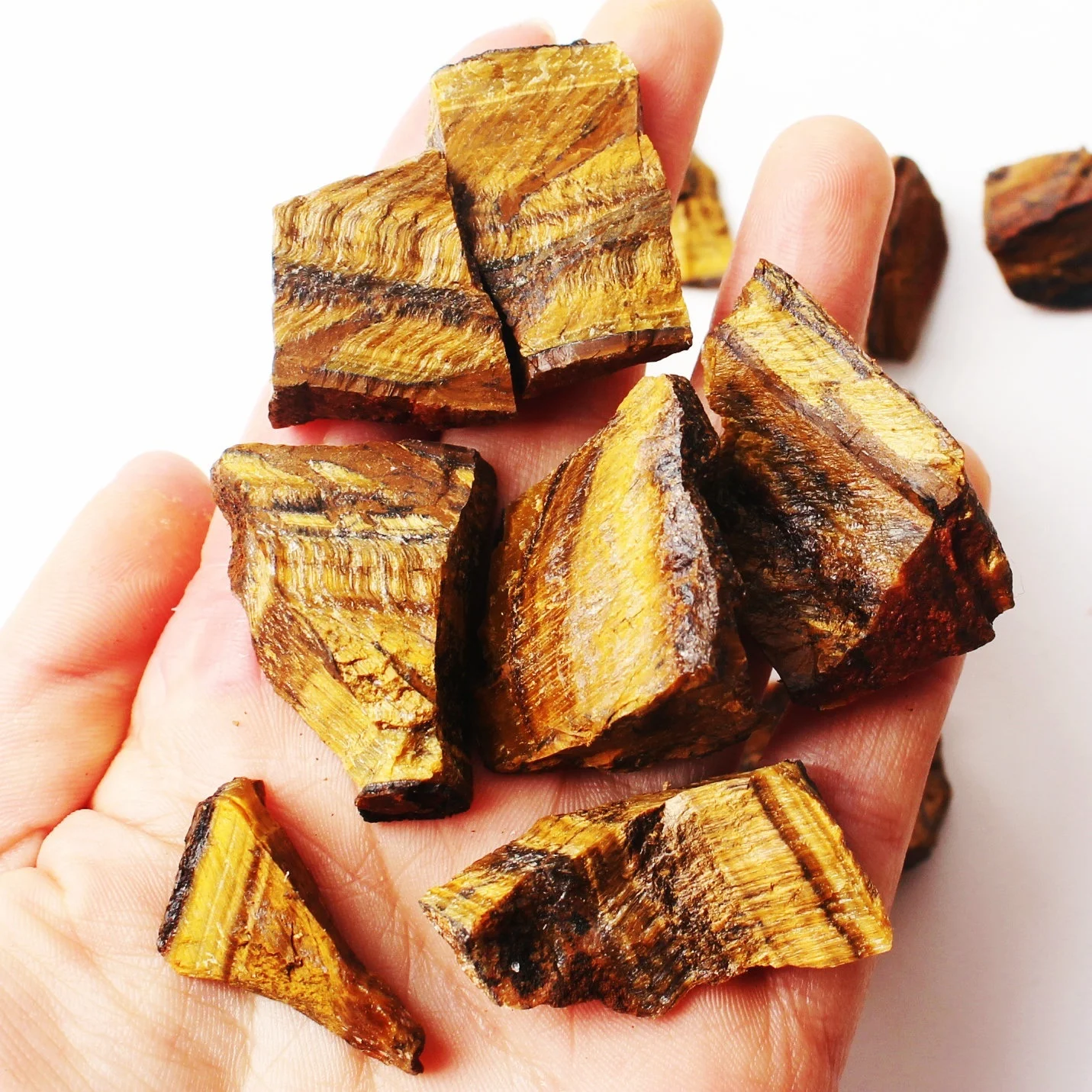 50 г натуральный тигровый глаз гравий шероховатый камень необработанный